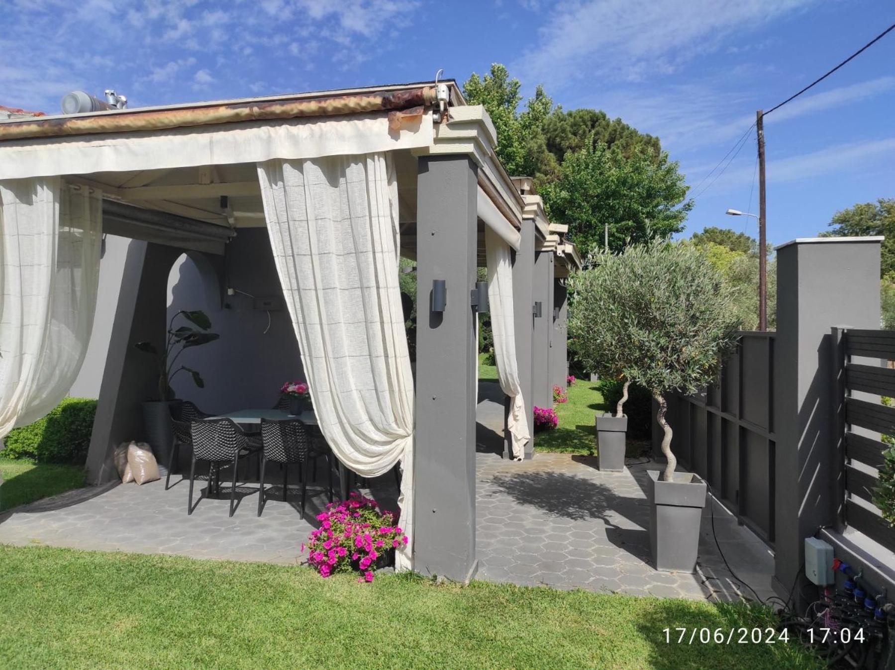 Peter'S Country House Katakolo Exterior foto